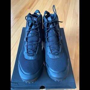 Men’s Under Armour tactical boots size 10 US